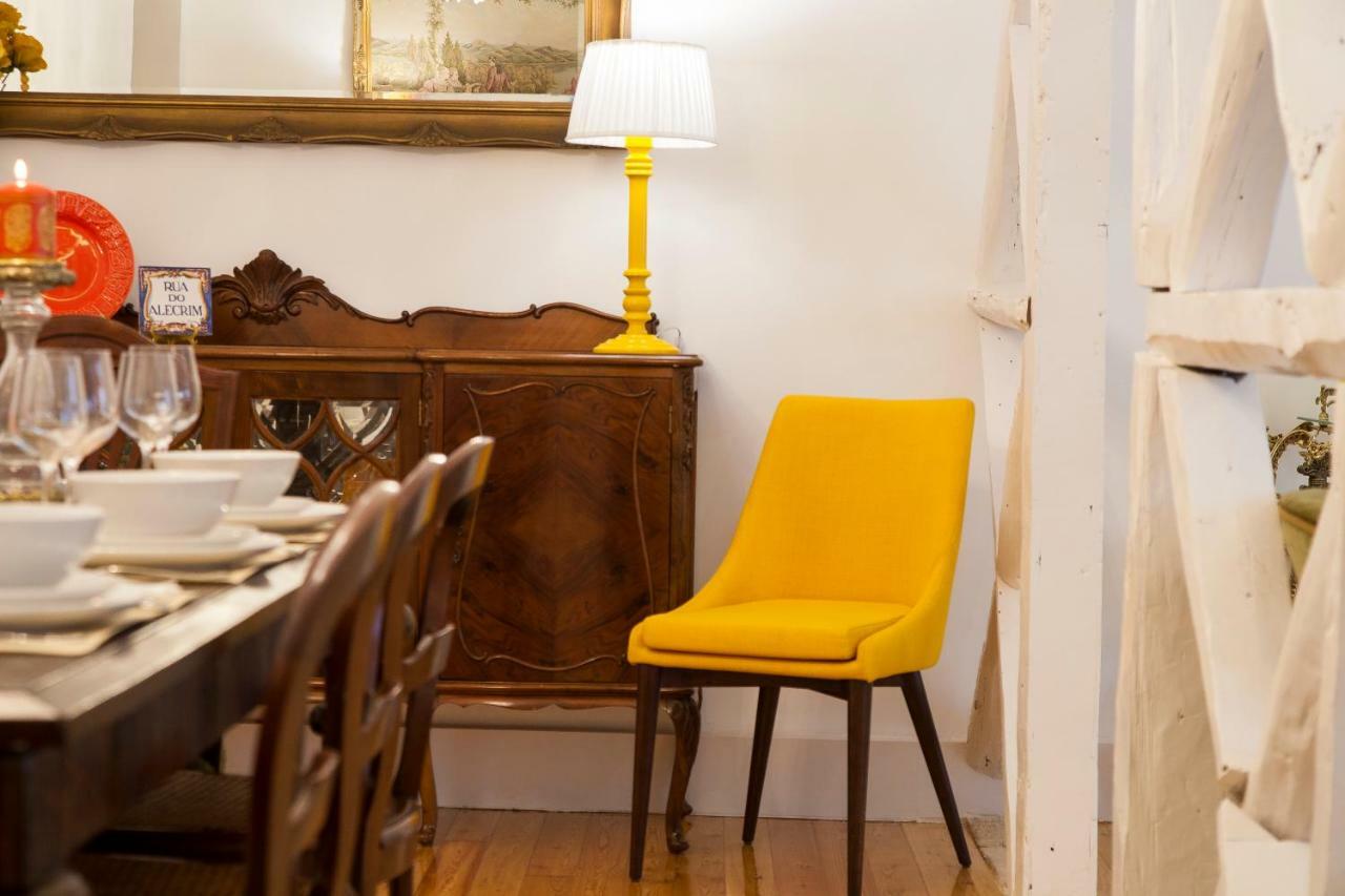 Chiado 4-Bedroom Flat Lisbona Esterno foto